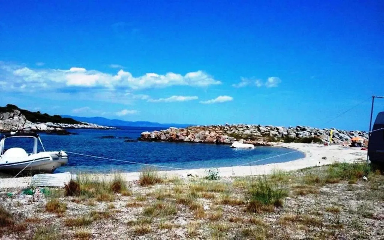Igloo Beachfront Paliouri Luxury tent